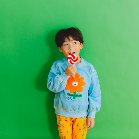 ジュニア　長袖プルオーバー（130cm・futafuta）