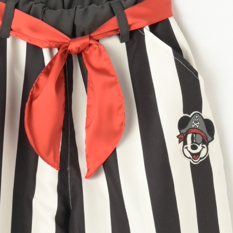 ジュニア　パンツ（130cm・futafuta/Disney）