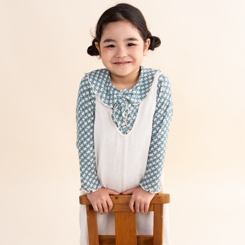 ジュニア　長袖Ｔシャツ（130cm・&mignon）