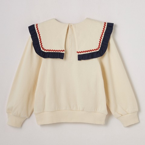 ジュニア　プルオーバー（130cm・futafuta/Disney）