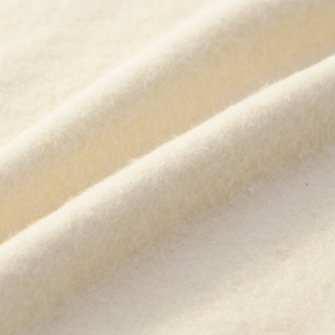 ジュニア　プルオーバー（130cm・futafuta/Disney）