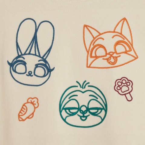 ジュニア　プルオーバー（130cm・futafuta/Disney）