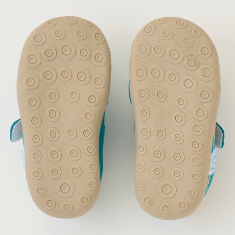 シューズ（14～15cm・futafuta)