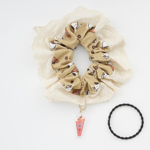 シュシュ（mamaraku/サンマルクカフェ）