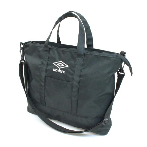 レッスンバッグ　（umbro）