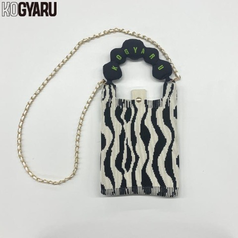 キッズ　ショルダーバッグ（KOGYARU）