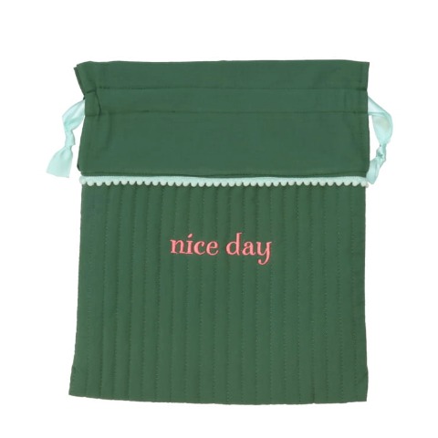 ロゴ刺しゅうイブル巾着M