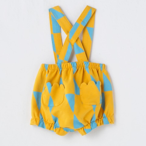 ベビー　サスペンダー付ブルマ（70・80cm・futafuta）