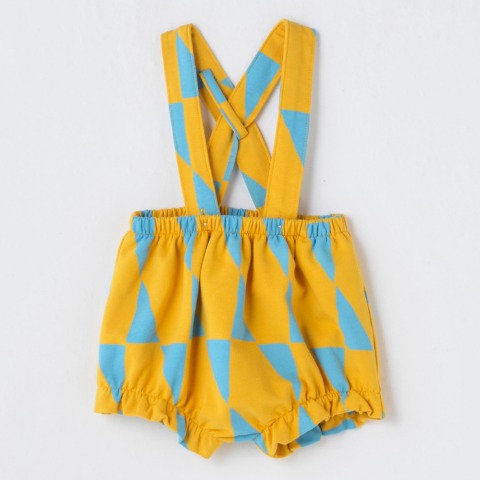 ベビー　サスペンダー付ブルマ（70・80cm・futafuta）