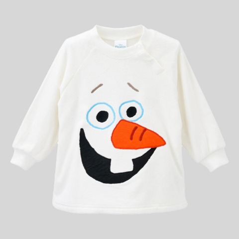 ベビー　パジャマ（90・95cm・Disney）