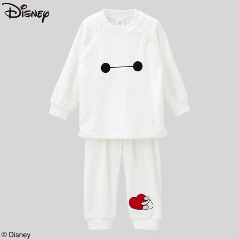 ベビー　パジャマ（90・95cm・Disney）