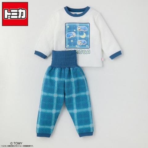 ベビー　パジャマ（90～95cm・トミカ)