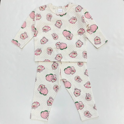 ベビー　パジャマ(90・95cm・カクレモモジリ②)