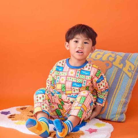 ベビー　パジャマ（80～95cm・wiggle wiggle)