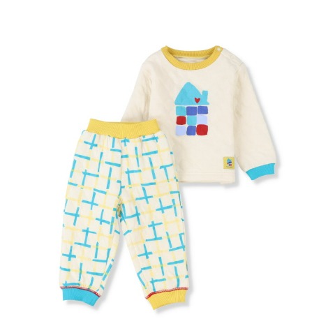 ベビーパジャマ（80～95cm)