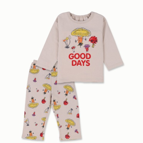 ベビー　パジャマ(80～95cm・とあぴー)