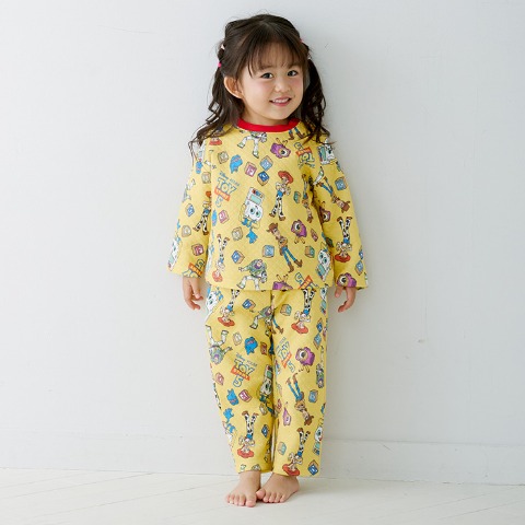 BAPE KIDS 日本製キャラクター総柄セットパジャマ90-100正規品 ベビー パジャマ(80・90・95cm・Disney/Pixar/あやちゃむ