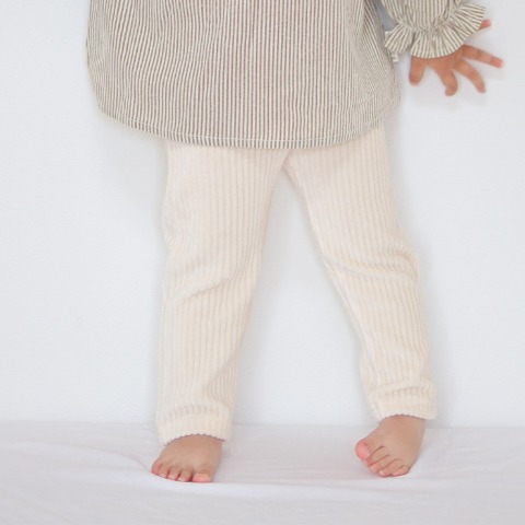 ベビー　長丈パンツ（70cm　conoco）
