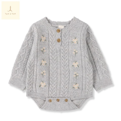 ベビー　長袖ロンパス（70・80cm・tete a tete）
