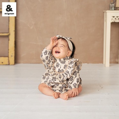 ベビー　バンダナ付き長袖ロンパス（70・80cm・&mignon）