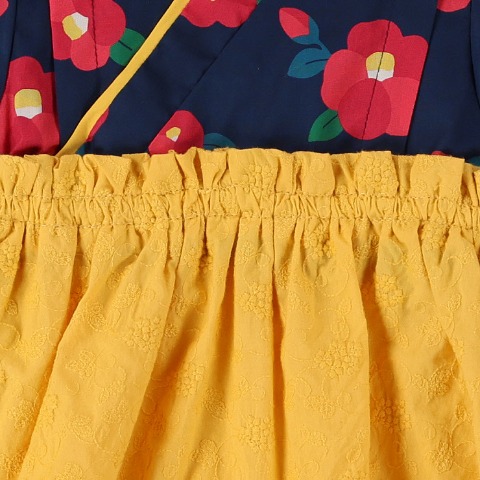 ベビー　エプロン付袴ロンパス（70・80cm・futafuta）