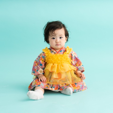 ベビー　エプロン付袴ロンパス（70・80cm・futafuta）