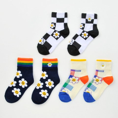 キッズ　3足組クルーソックス(15～20cm・wiggle wiggle）