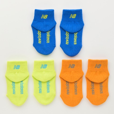 キッズ　3足組ソックス（15-20cm　19-24cm　New Balance）