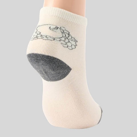 キッズ　6足組ショートクルーソックス（15～20cm　FRUIT OF THE LOOM）