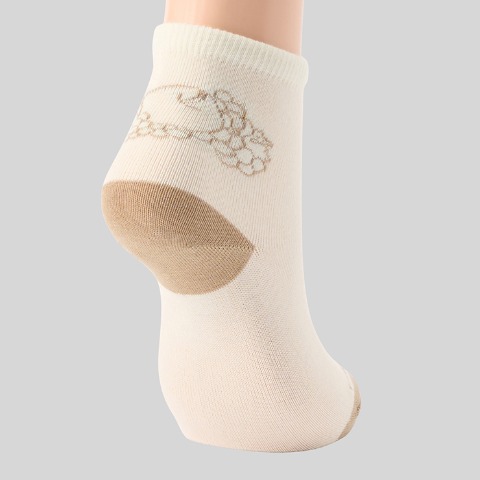 キッズ　6足組ショートクルーソックス（15～20cm　FRUIT OF THE LOOM）