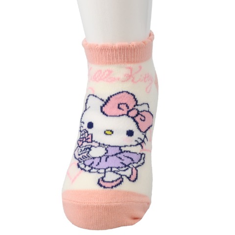 キッズ　スニーカーソックス（15-20cm・ハローキティ）