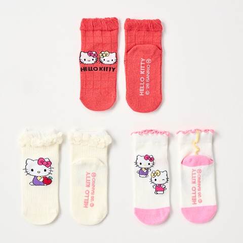 キッズ　3足組ショートクルーソックス（15～20cm　ハローキティ）