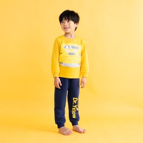 キッズ　長袖パジャマ（100～140cm・ドクターイエロー)