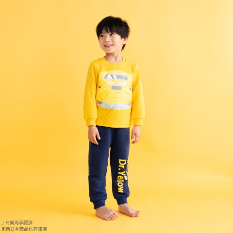 キッズ　長袖パジャマ（100～140cm・ドクターイエロー)