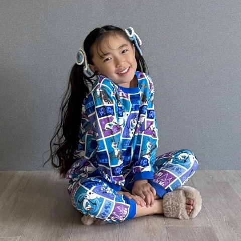 キッズ　パジャマ（100～120cm　Disney）