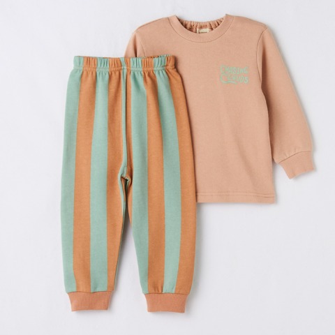 キッズ　パジャマ　（100～120cm　Solberry Jam)