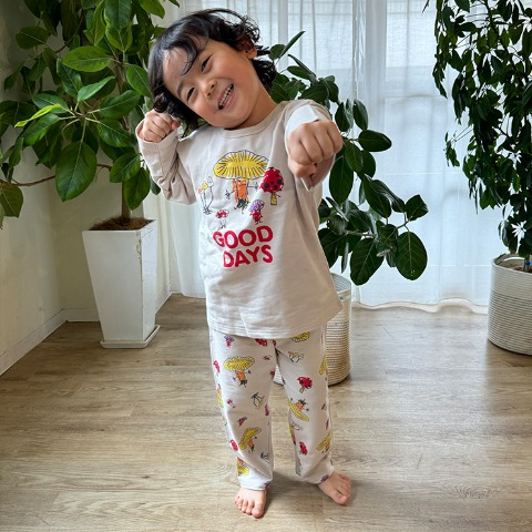 キッズ　パジャマ(100cm・110cm・とあぴー)