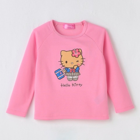 キッズ　パジャマ（100cm～120cm　Sanrio characters）