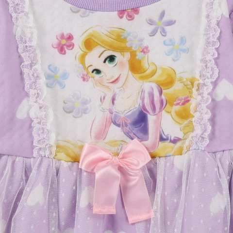 キッズ　パジャマ（100～120㎝　Disney）