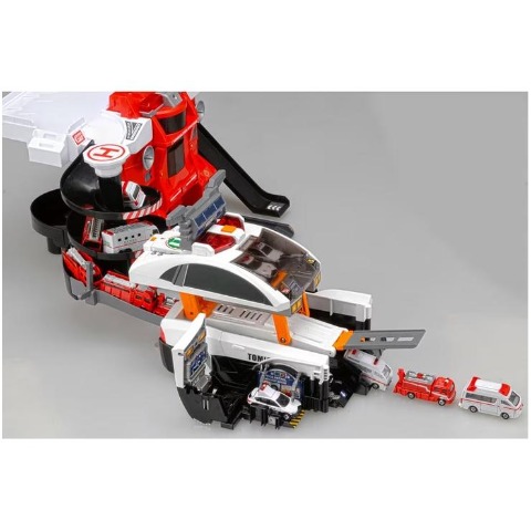 トミカ ビッグに変形! デカパトロールカー【特典付き】