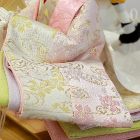 親王ケース飾り　832407Z