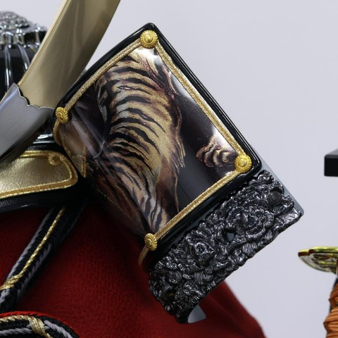 【ご自宅配送無料】兜ケース飾り　G2901Z