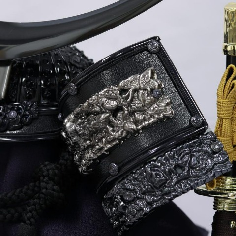 【ご自宅配送無料】兜ケース飾り　SP24502Z