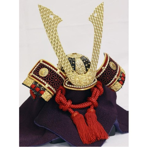 【ご自宅配送無料】兜収納飾り　KS-25698BZ