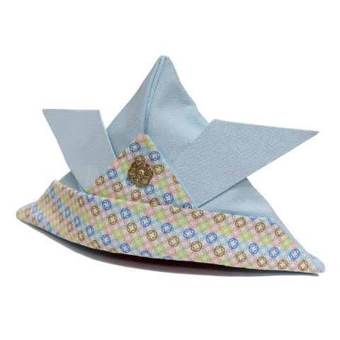 ちりめん兜　みずいろ