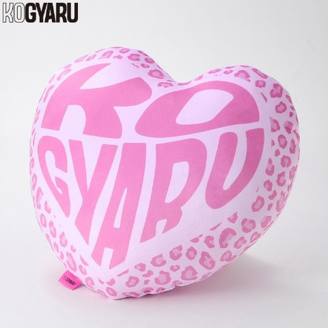 クッション（KOGYARU）