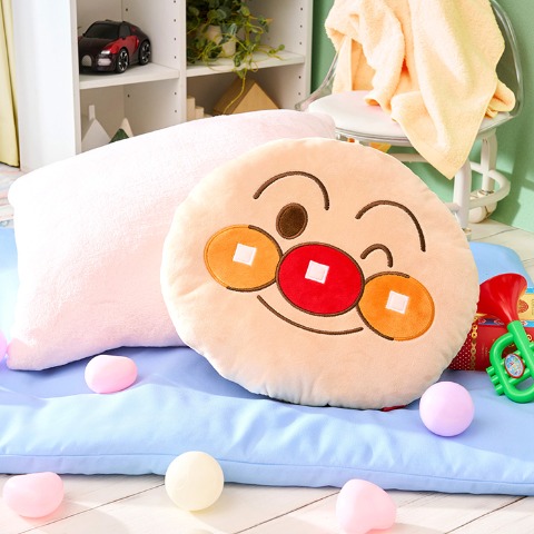 顔型クッション（アンパンマン）