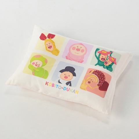 キッズまくら　28cm×39㎝　（こびとづかん）