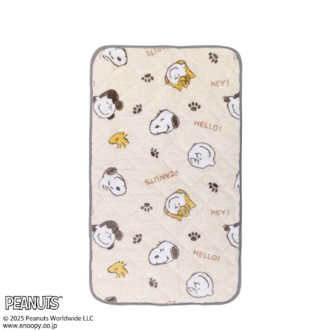 敷きパッド　70㎝×120㎝　（スヌーピー）