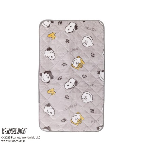 敷きパッド　70㎝×120㎝　（スヌーピー）